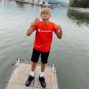 Meet your Posher, Daniel